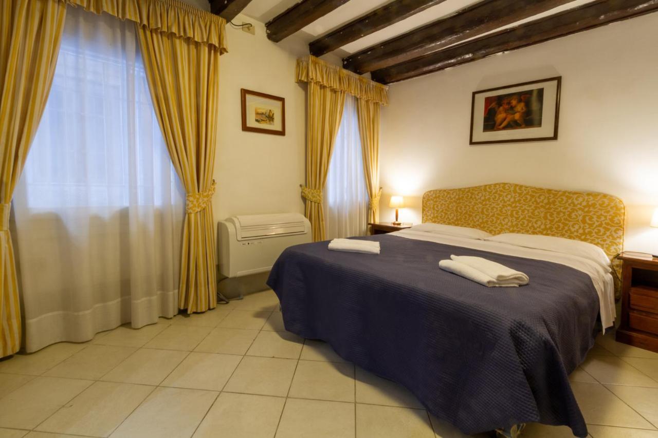 Art Dreams Apartment Teatro Italia البندقية المظهر الخارجي الصورة